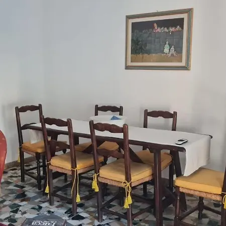 Centro Storico Con Posto Auto Gratuito Lucca