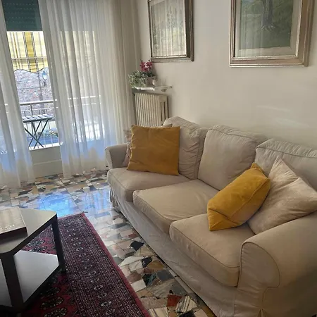 Centro Storico Con Posto Auto Gratuito Apartment Lucca